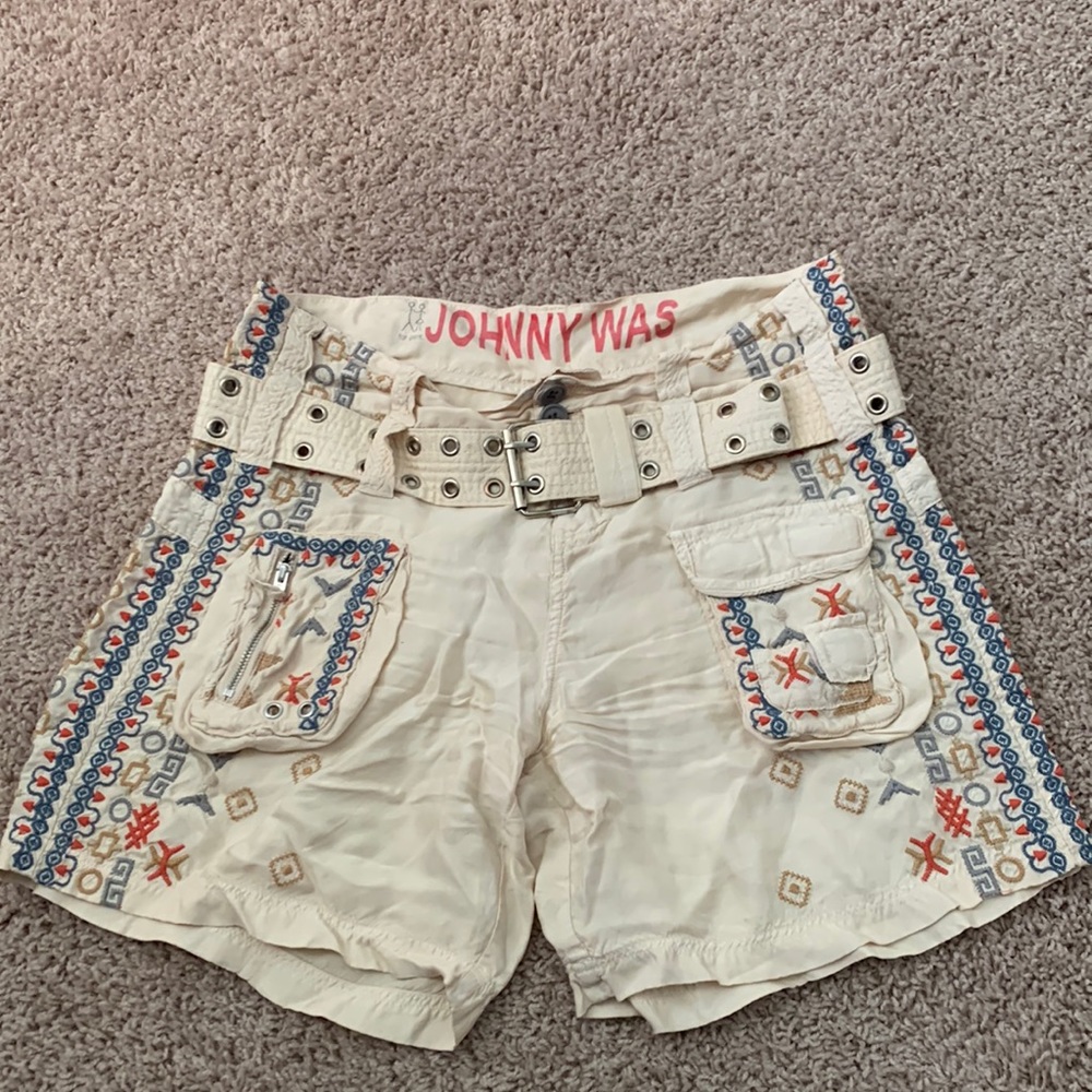 Johnny Was embroidered shorts